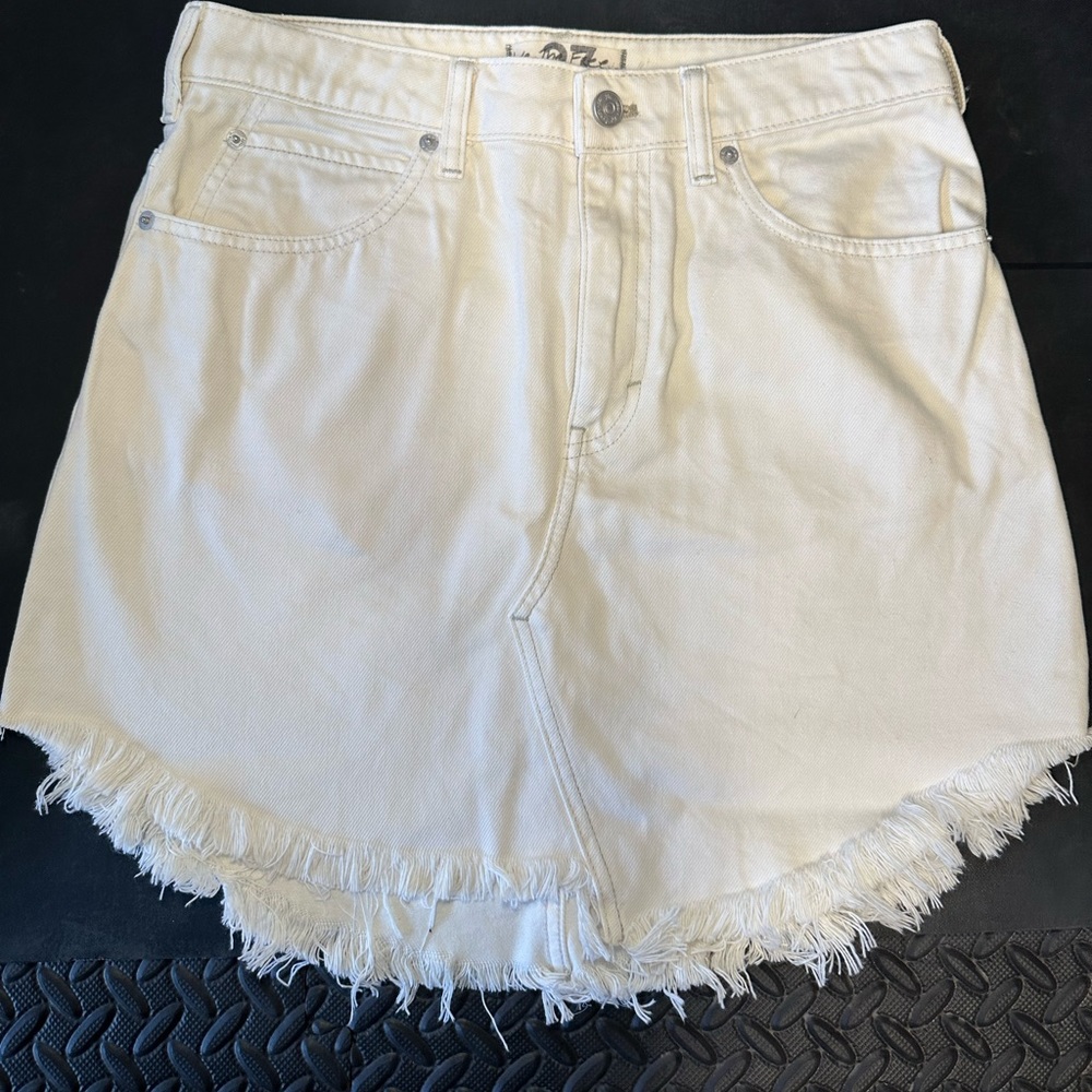 Free People, size 27, worn one time for 3 hours, white, like new, no stains